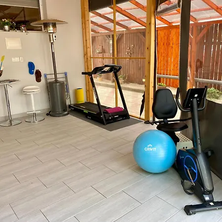 Petertuende Vendeghaz *