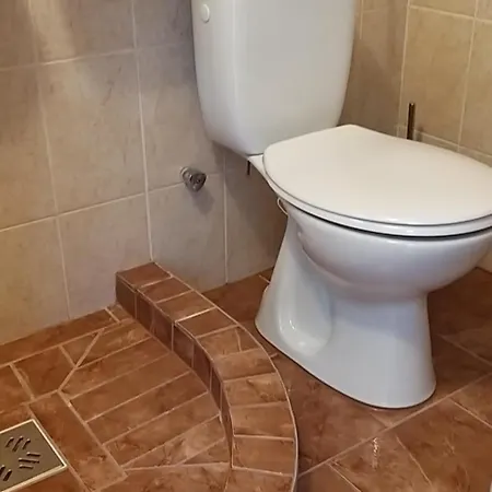 Petertuende Vendeghaz * Кестхей