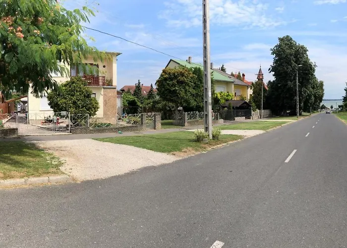 Pètertünde Vendèghàz