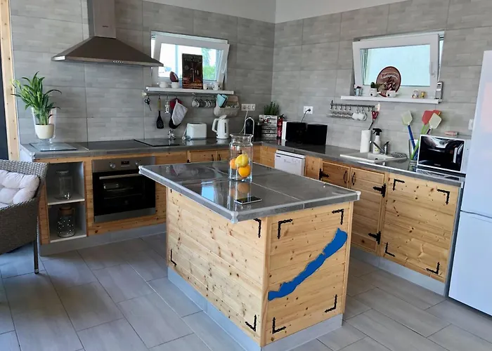 Pètertünde Vendèghàz