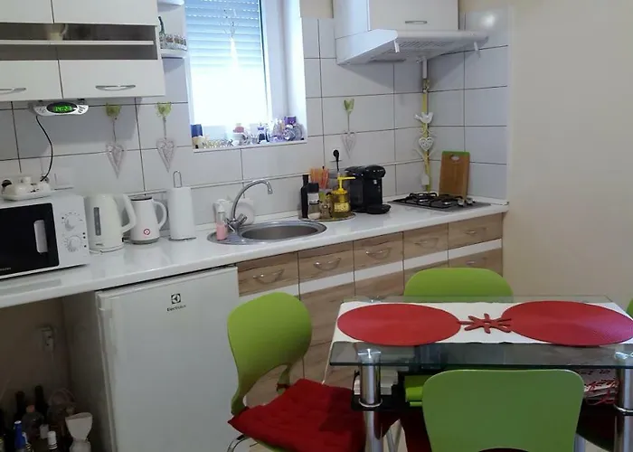 Pètertünde Vendèghàz * Keszthely