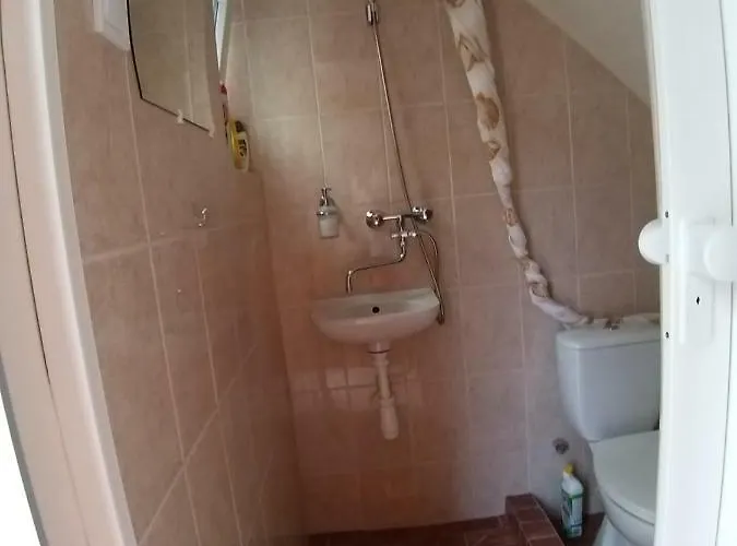 Petertuende Vendeghaz קסזטלי